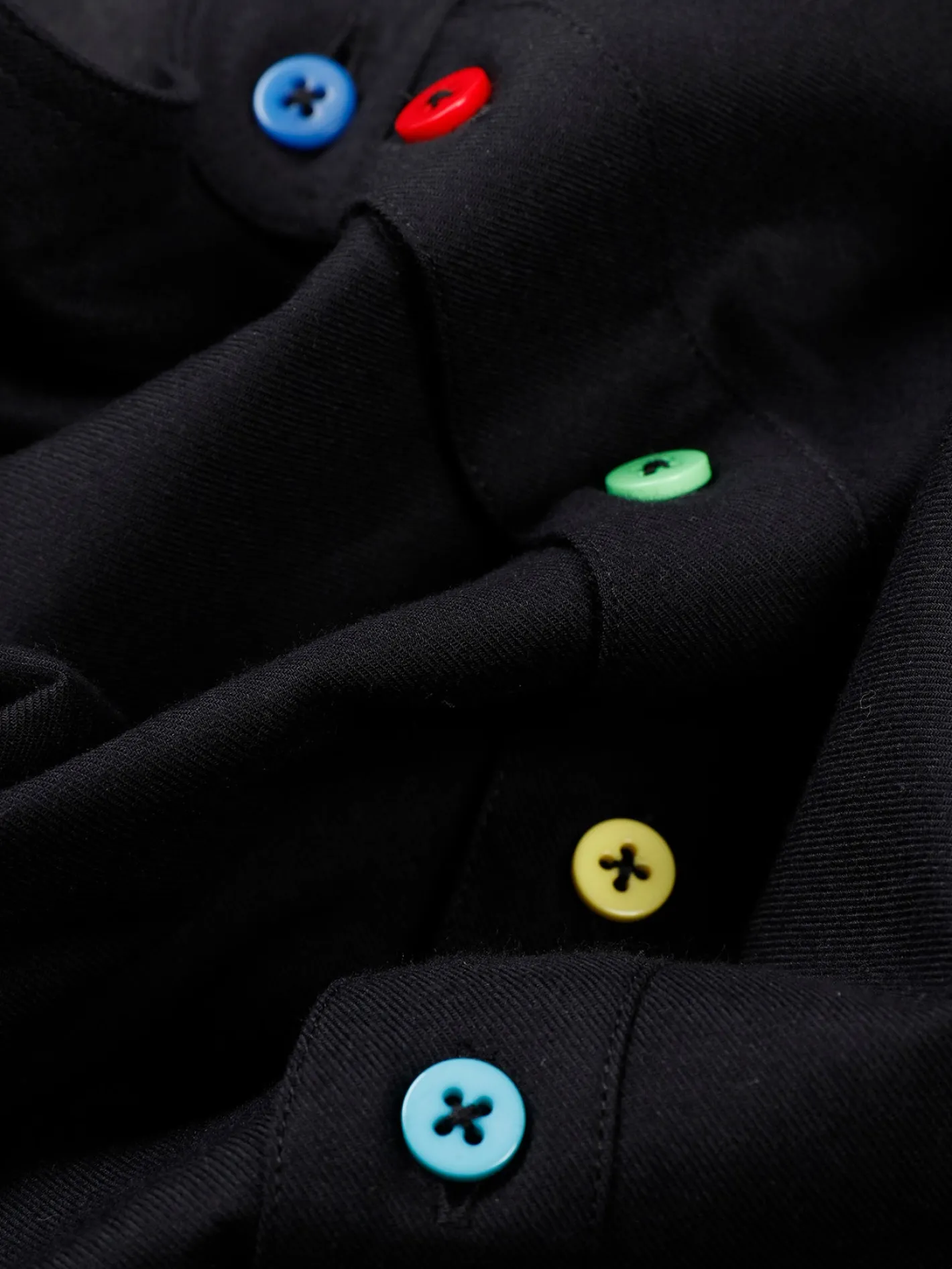 chemise__col_mao_en_popeline_noir__boutons_multicolores_4.webp hollington Chemises*chemise à col mao en popeline noir à boutons multicolores